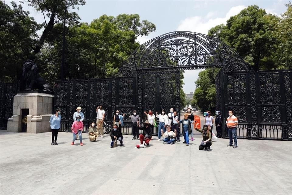 Vecinos de las alcaldías de Miguel Hidalgo y Cuauhtémoc  se unieron para defender el Bosque de Chapultepec.