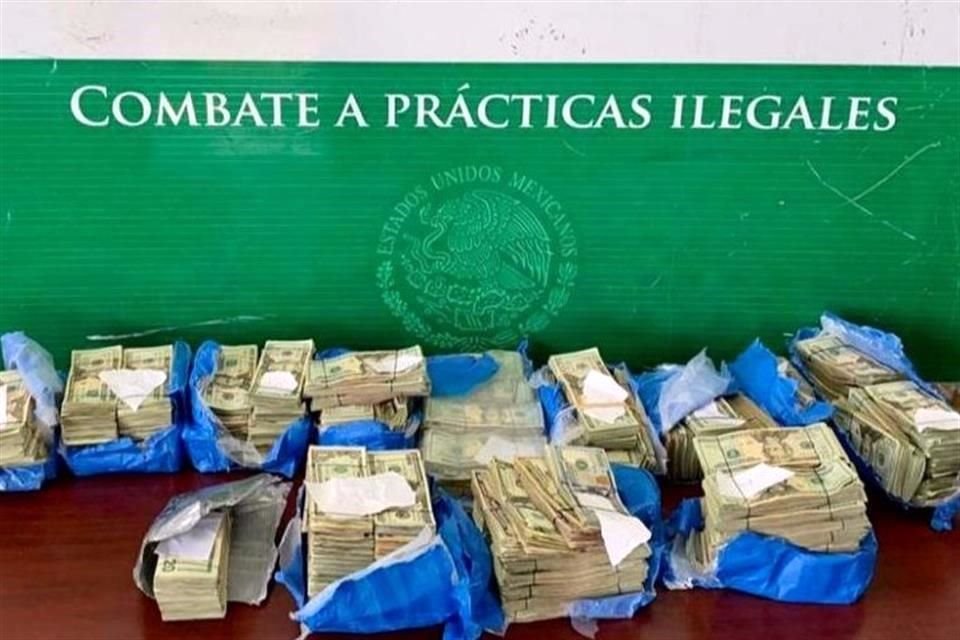 De acuerdo con la AGA, las divisas decomisadas superaban los 8 millones 650 mil pesos aproximadamente.