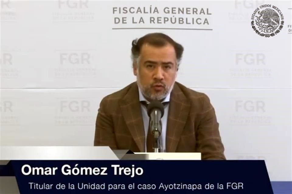 El funcionario de la FGR en conferencia para informar sobre este avance en el caso.