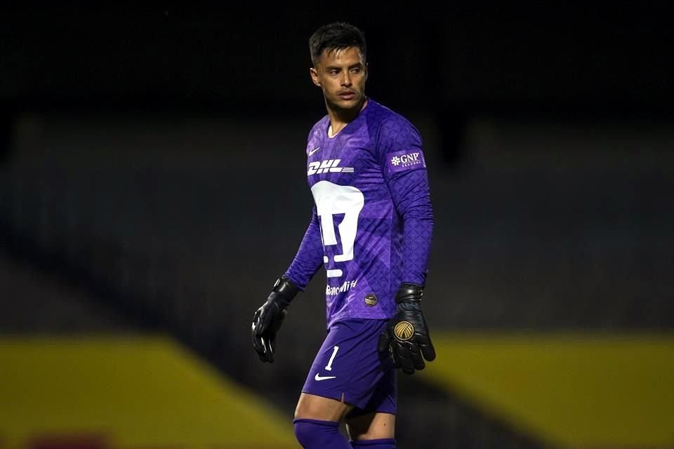 Alfredo Talavera debutó con los universitarios.