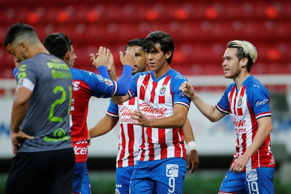 Sólo dos partidos como locales serán vistos por televisión abierta de Chivas y Atlas.