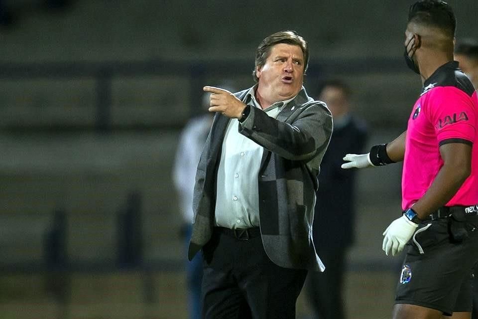 Miguel Herrera quiere que su once inicial vaya tomando ritmo, por lo que lo usará más ante La Máquina.