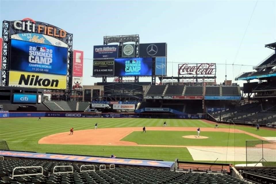 Los Mets sí tendrán 'aficionados' en su estadio durante la temporada.