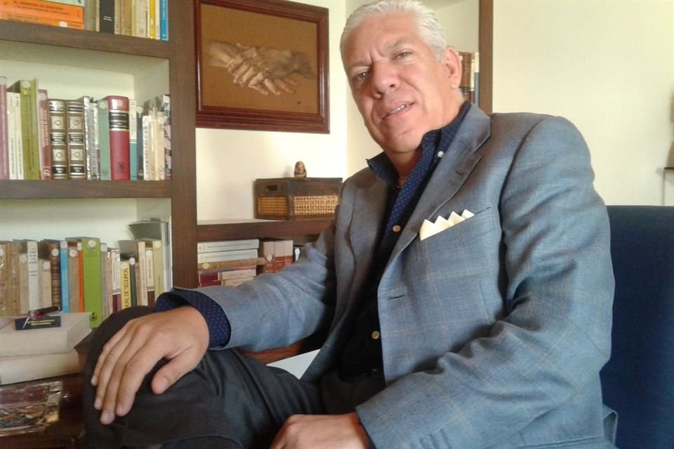Marco Antonio del Toro Carazo, abogado del empresario Horacio Servín, reviró a los señalamientos de su contraparte por un supuesto favoritismo para su liberación.
