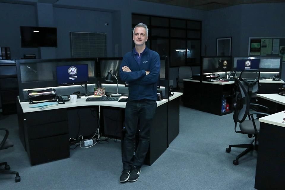Peter Blake, productor de 'Gotham', es el creador de este thriller dramático.