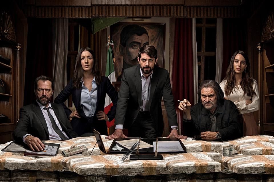 En los Estudios Churubusco se recrearon las oficinas de la CIA que se ven en la serie, que estrena en México este viernes.