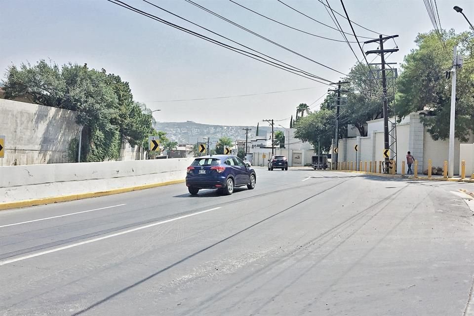 La ciclista Cristina Serna murió al ser golpeada por una camioneta en la Avenida Eugenio Garza Lagüera, en San Pedro.