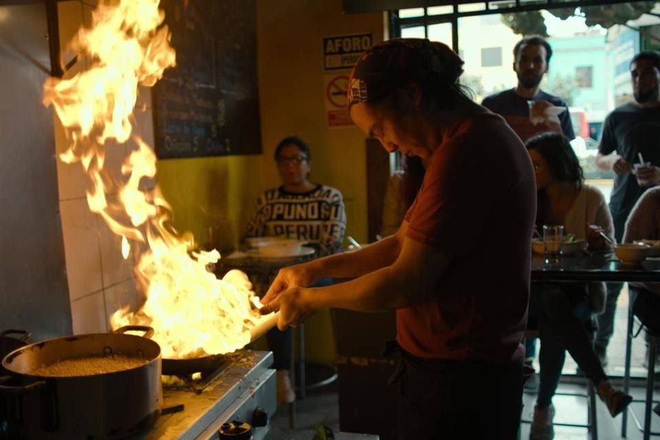 El restaurante 'Al Toke Pez', en Lima, Perú, el chef Toshi se encarga de ofrecer una fusión entre la cocina Nikkei con la peruana