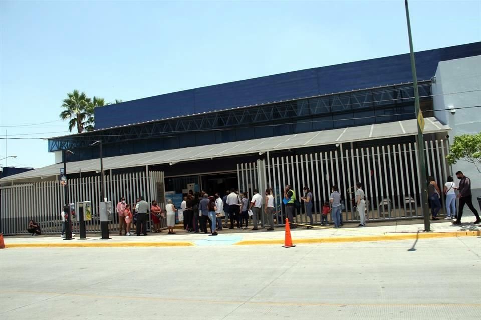 La Fiscalía de Jalisco informó de la detención del notario.
