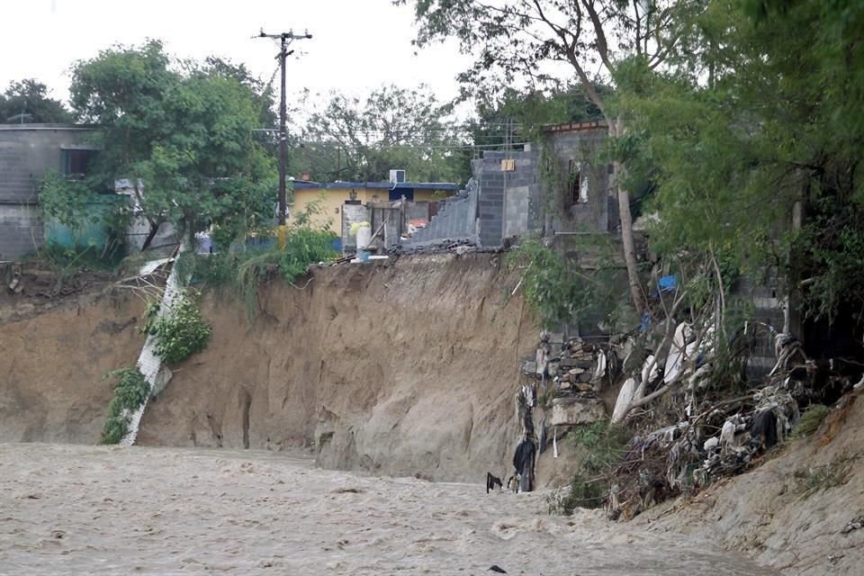 En la zona de Santa Rosa se cayeron cuatro viviendas.