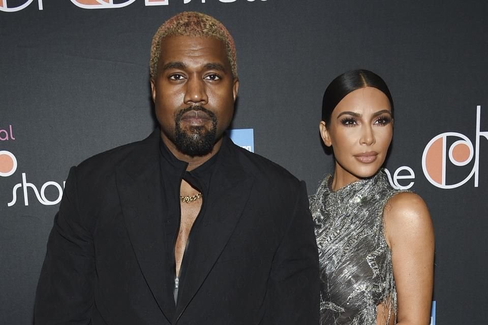 Kim Kardashian y su familia quieren mantener a sus hijos fuera del embrollo mediático que ocasionó Kanye West con sus comentarios de divorcio y acusaciones a la famosa.