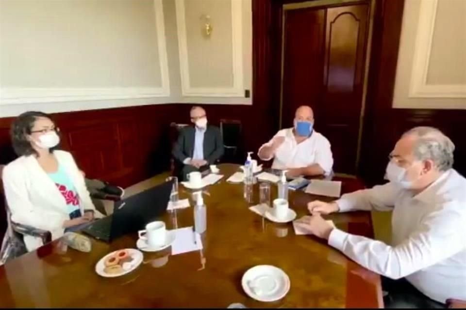El Gobernador Enrique Alfaro Ramírez dijo que la próxima reunión con la mesa de salud será el jueves.