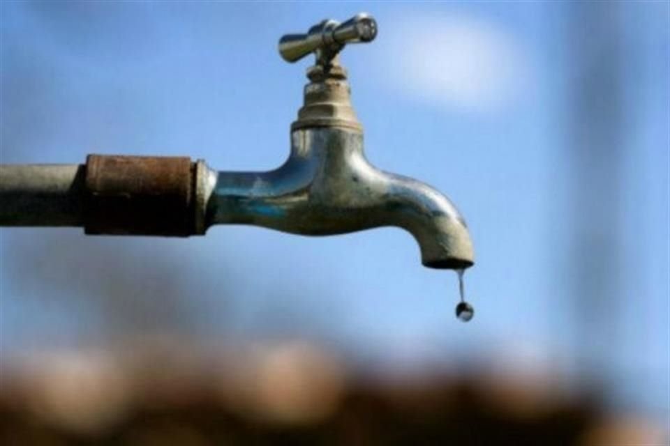 En sólo tres municipios del Estado de México, los contribuyentes adeudan en total más de 13 mil 715 mdp por el servicio de agua potable.