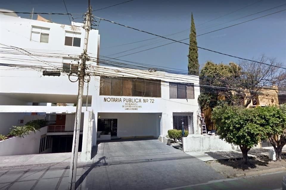 La Notaría 72 se encuentra en Avenida de la Paz 2320, en la Colonia Lafayette.