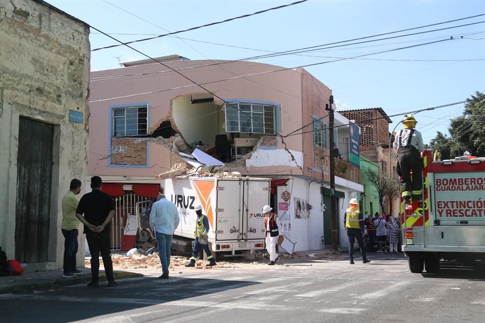 Expertos señalaron que la finca afectada presenta daños estructurales.