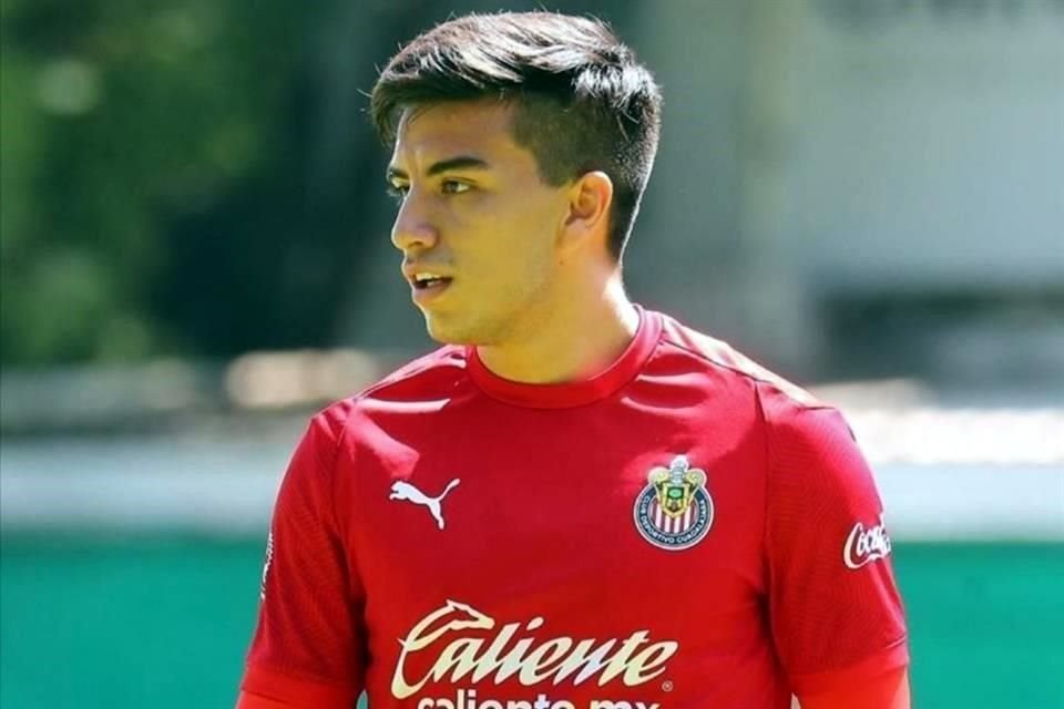 El 'Nene' no ha sido titular en los últimos juegos de Chivas por las complicaciones físicas que le dejó el coronavirus.