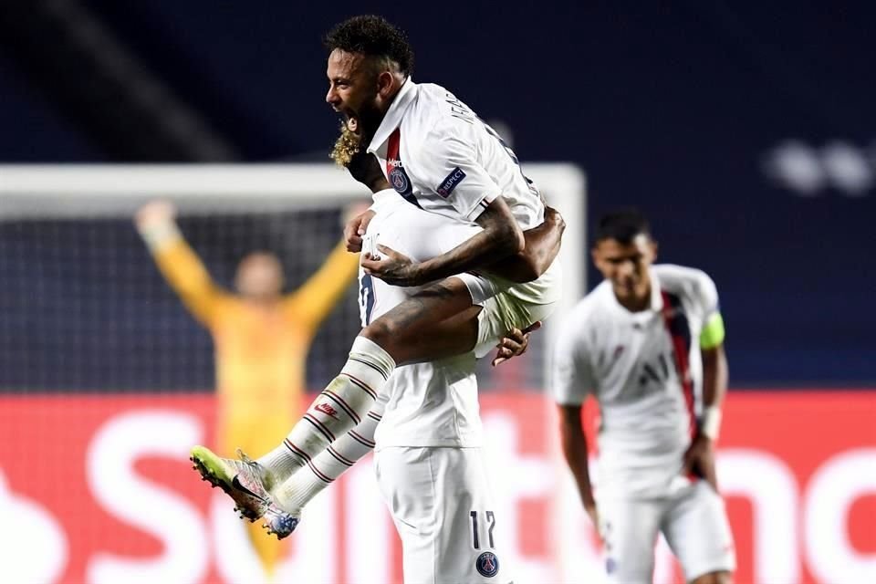 Neymar y el PSG están a un triunfo de la Final.