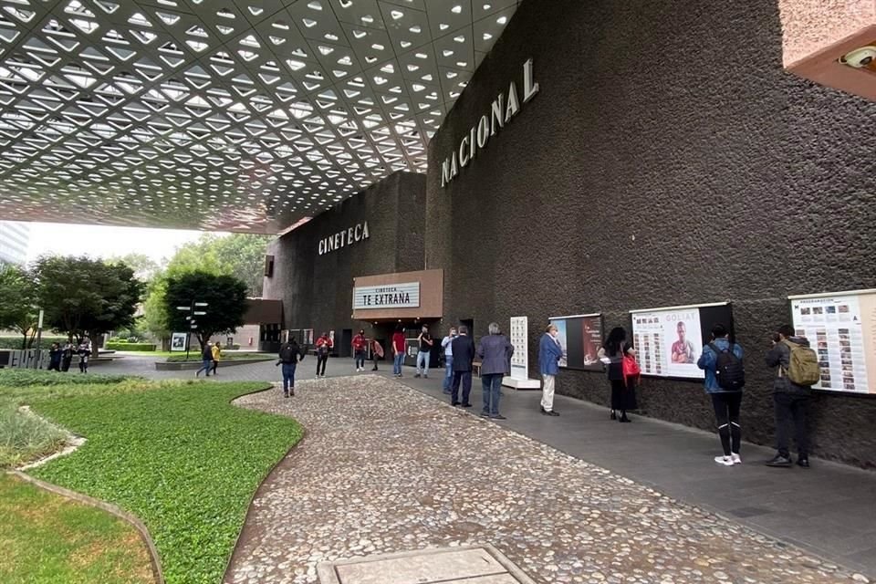 La Cineteca Nacional fue de los espacios que más afluencia tuvo en este primer día de reapertura.