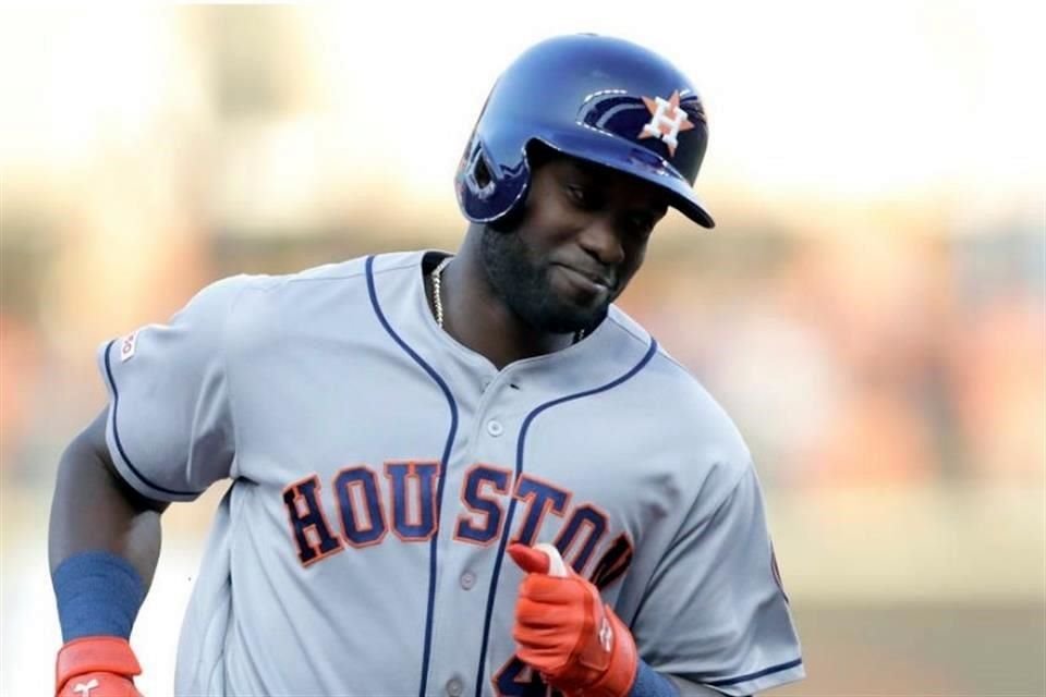 El cañonero cubano Yordan Álvarez, podría reaparecer muy pronto en el line up de los Astros de Houston.