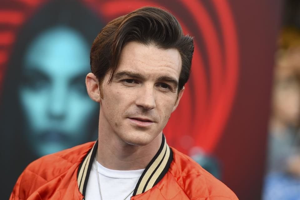 Drake Bell revisa sus opciones legales para defenderse de su ex pareja.