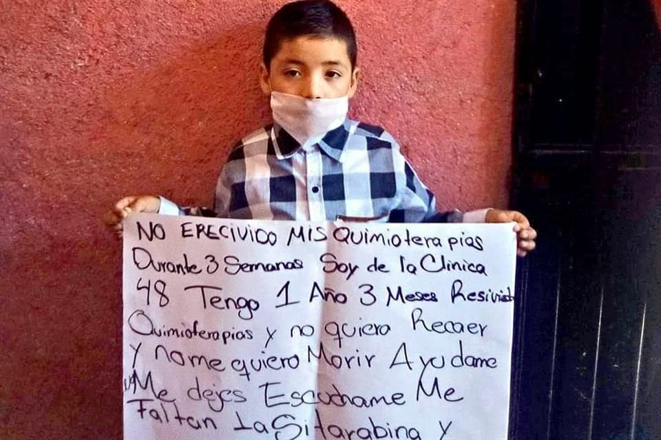 Miguelito, un niño guanajuatense, y su familia piden al Presidente López Obrador el abastecimiento de fármacos.
