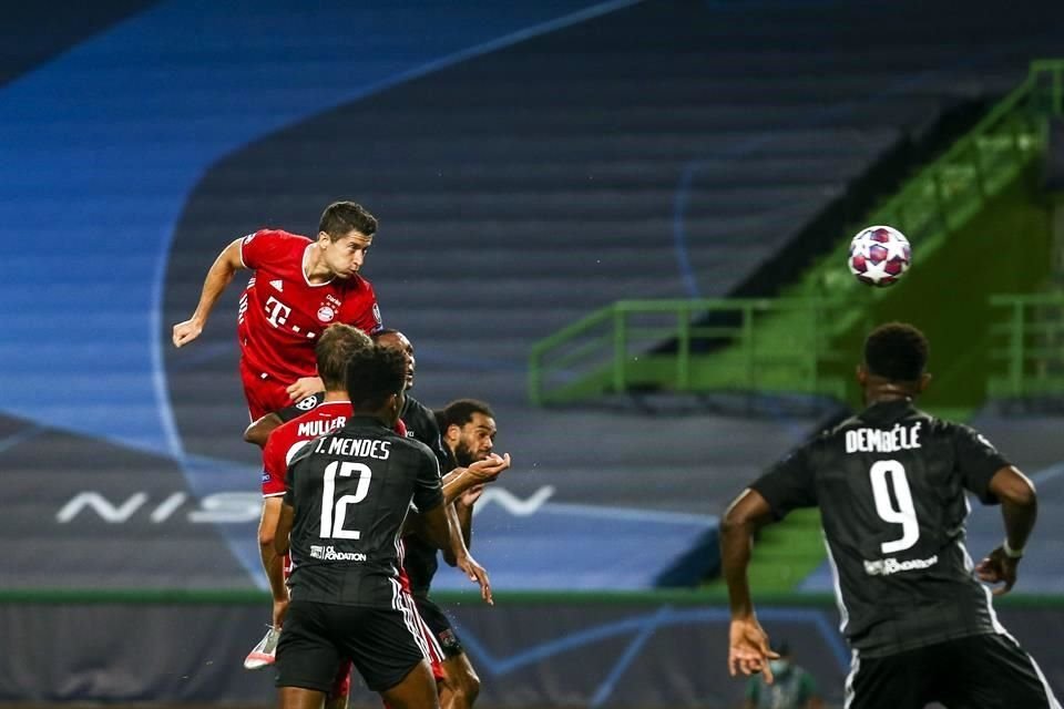 Los alemanes sentenciaron la victoria con un cabezazo contundente de Lewandowski al minuto 88.