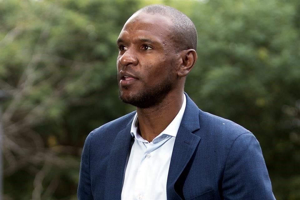 Abidal fue el que renunció.