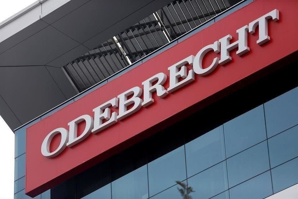 La empresa subcontratista de Odebrecht valora llevar el caso a juicio contra Lozoya por daño moral.