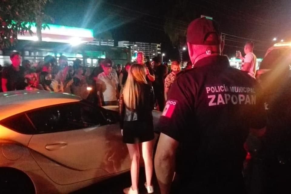 Tres personas fueron detenidas y trasladadas a la Fiscalía estatal por resistencia de particulares; tres más por faltas administrativas, y dos más por portación de arma de fuego.