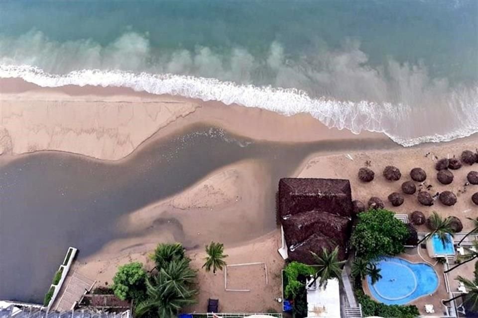 La Comisión de Agua Potable y Alcantarillado ha sido criticada por estas acciones.