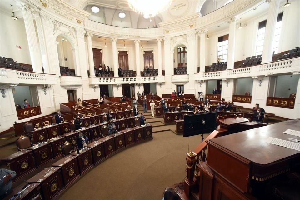 Coordinadores de bancadas del Congreso aprobaron posponer el cumplimiento de la Ley de Transparencia hasta semáforo verde.