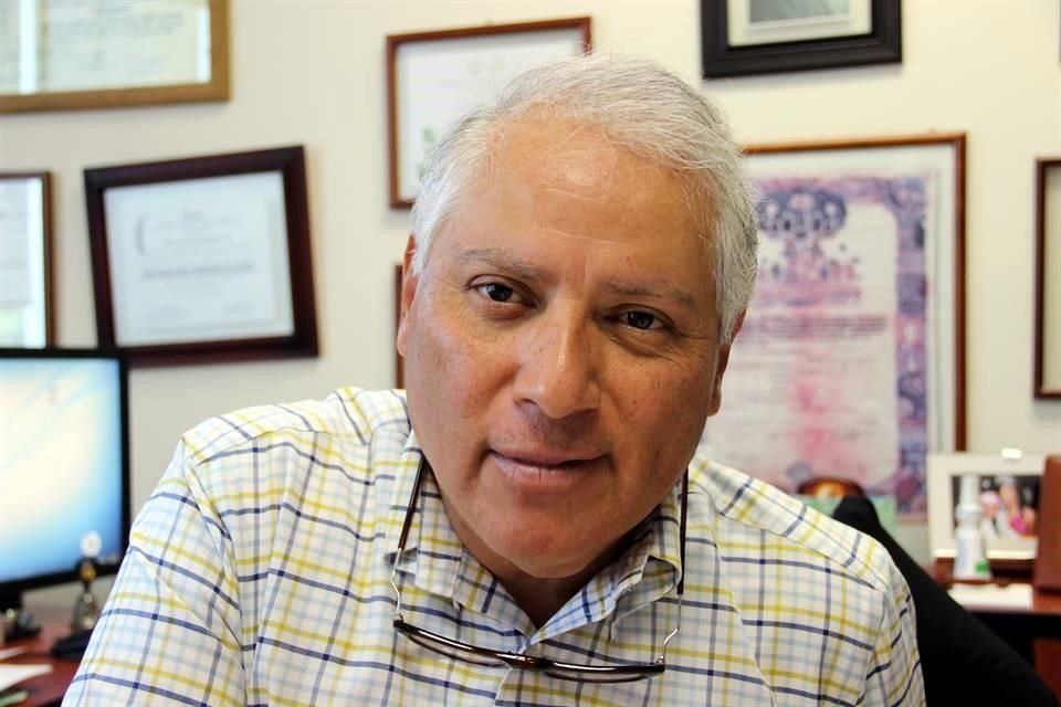 Armando García Estrada.