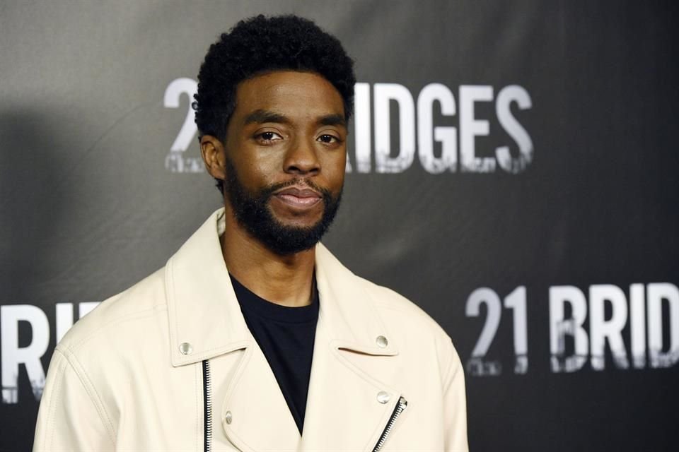 35 mil 400 personas han firmado para hacerle una estatua al actor Chadwick Boseman en su pueblo natal en Carolina del Sur