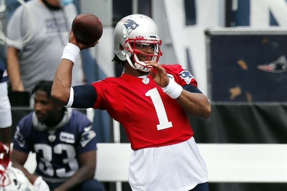 Cam Newton llegó como reemplazo de Tom Brady.