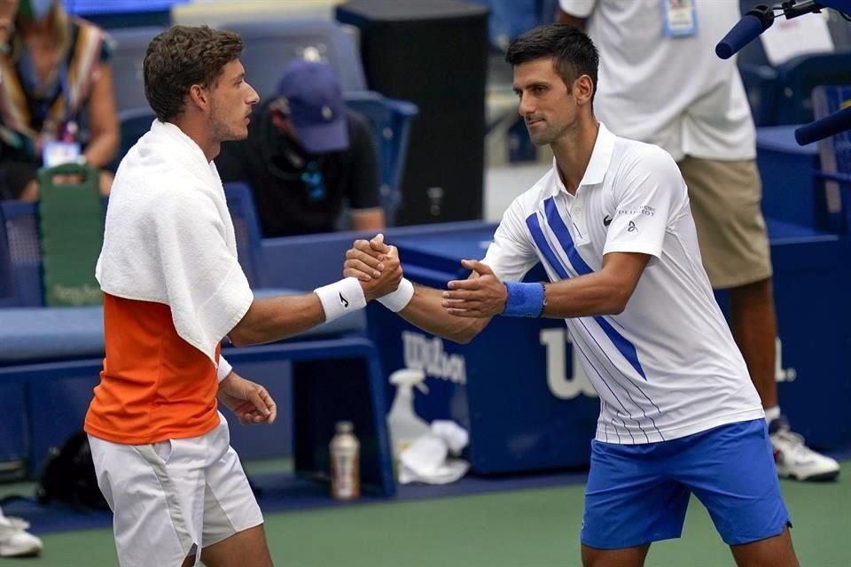 Al final Djokovic y Carreño Busta se dieron la mano.