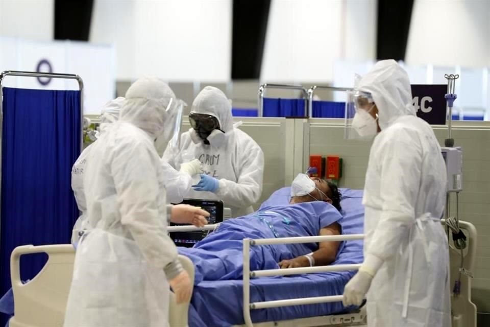 El Secretario de Salud Jalisco, Fernando Petersen, destacó que no todas las víctimas se contagiaron al atender a pacientes con Covid-19.
