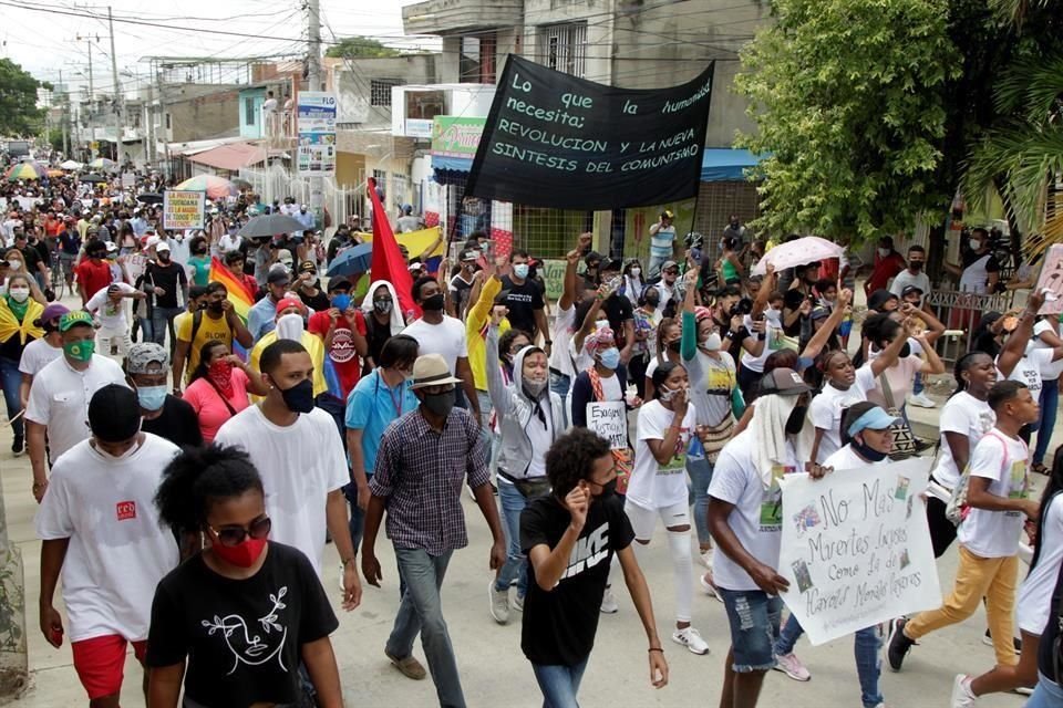Estudiantes marchan este sábado en Cartagena para protestar por el asesinato del joven futbolista Harold Morales, supuestamente a manos de la Policía.