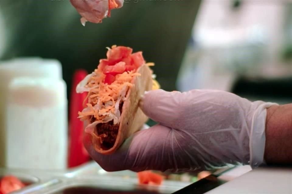 El taco americano, protagonista del cuarto episodio, destaca por su tortilla dura o inflada.