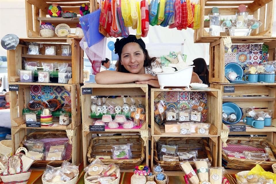 Antes de lanzarte al mundo del emprendimiento es importante que primero identifiques que cambios de consumo y hábitos nuevos tienen hoy los consumidores y que pudieras ofertar que ellos necesiten.
