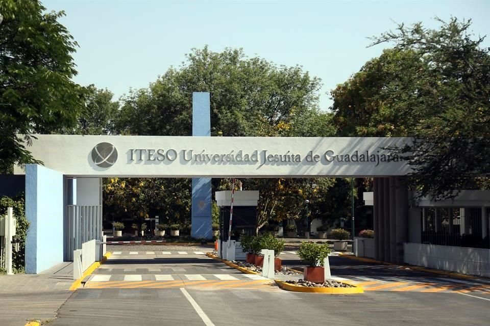 La preparatoria universitaria se suma a los dos bachilleratos jesuitas que se ofrecen en la Ciudad: el del Instituto de Ciencias y el Pedro Arrupe, SJ.