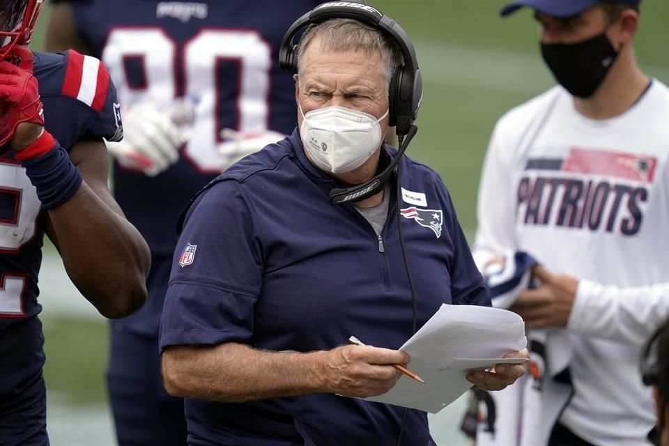 Belichick es el tercer entrenador en jefe que llega a 275 triunfos.