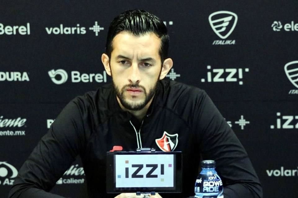 Camilo Vargas durante la conferencia.