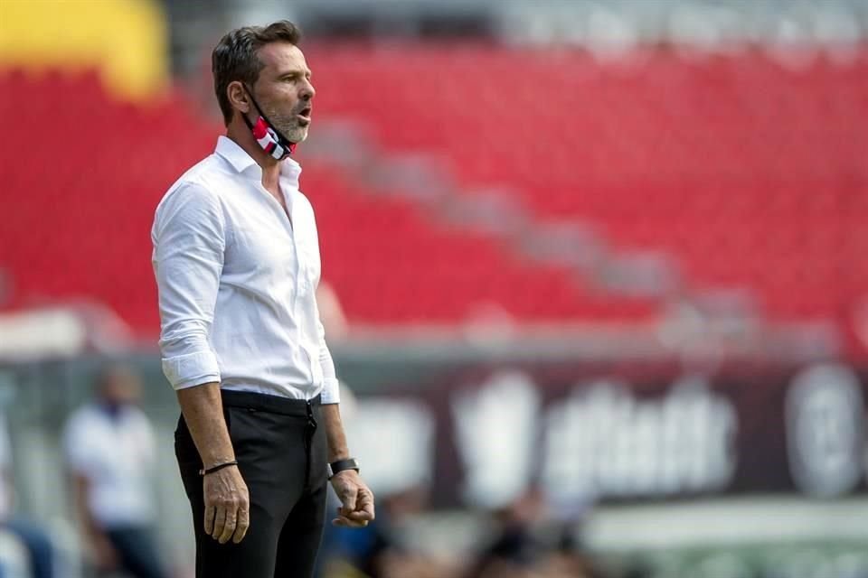 Diego Cocca suma 11 puntos como técnico de los Zorros.