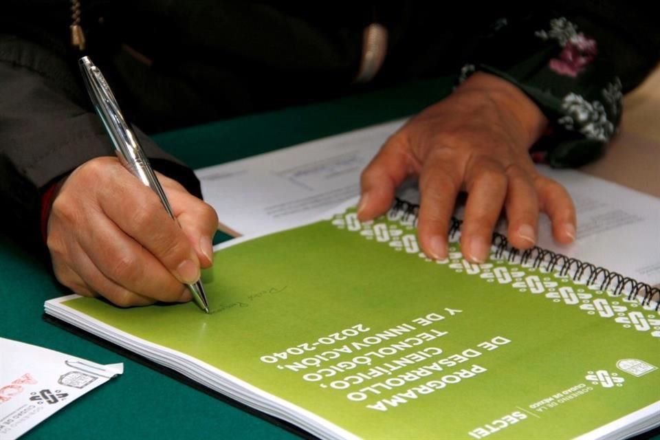 Durante foro señalaron que el documento presentado por el Gobierno capitalino omite mencionar la vivienda incluyente, las plataformas digitales de alquiler que encarecen rentas y desplazan habitantes. 