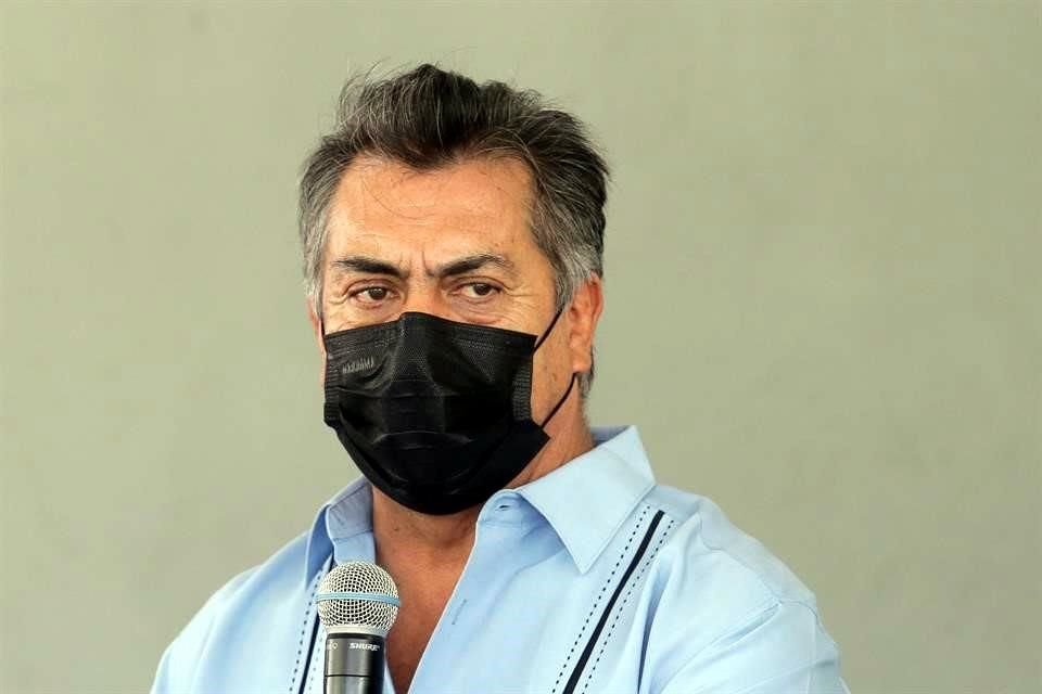 En una reunión virtual, el Gobernador explicó a los Alcaldes los cambios en las restricciones contra el Covid-19 anunciadas ayer, y dijo que acercándose Semana Santa revisarán si es necesario aplicar nuevos cierres.