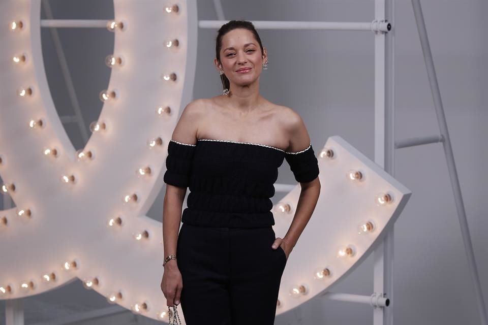 La actriz Marion Cotillard también estuvo presente en el evento ya que es embajadora de la marca.