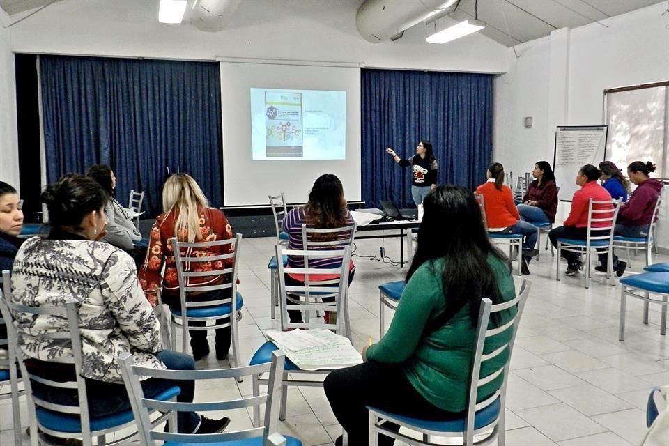 Arena hará un curso en línea para profesores de escuelas públicas regulares.