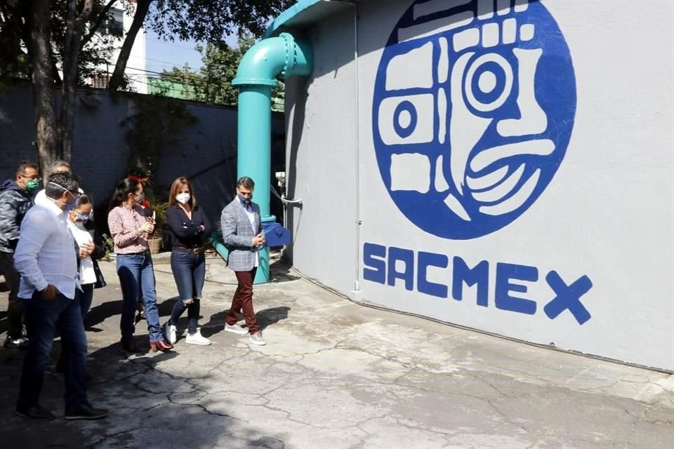 La entrada de agua de los sistemas Cutzamala, Lerma y la mitad de los 800 pozos locales y externos ya es medida en tiempo real, lo que permite dosificar los flujos en función de la demanda, informó el Sistema de Aguas de Ciudad de México 