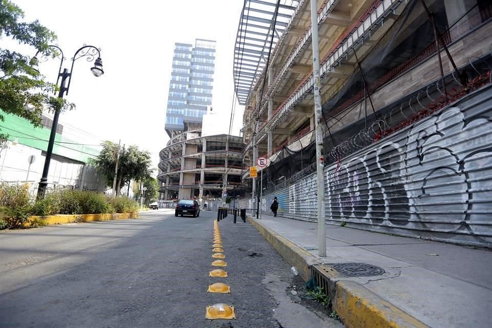 Pese a críticas de vecinos, autoridades ambientales aprobaron la construcción de un deprimido para el complejo Mítikah, en la Colonia Xoco.