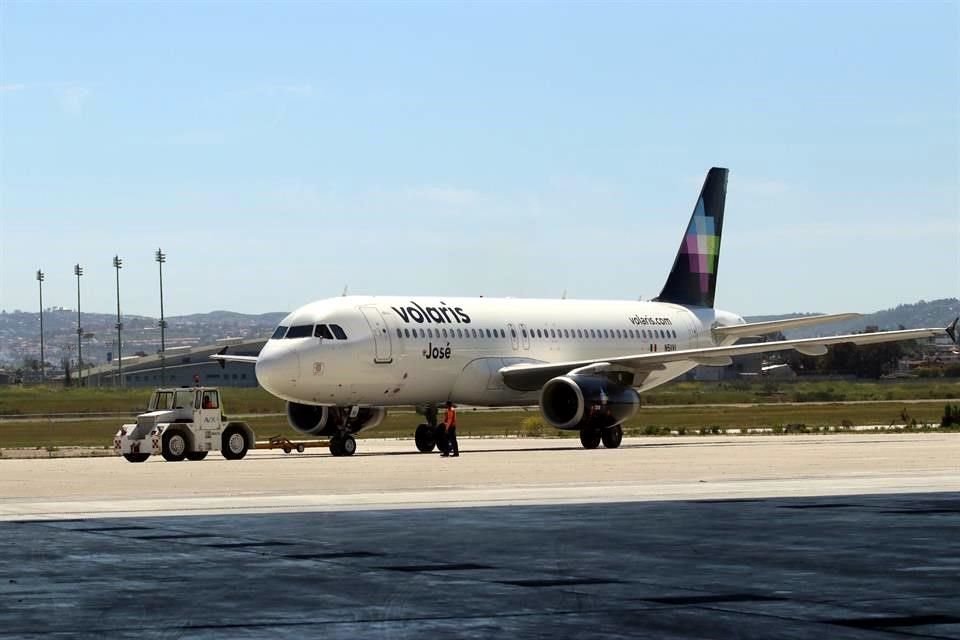 Los ingresos de Volaris en julio-septiembre sumaron 4 mil 723 millones de pesos, 50.3 por ciento menos que los del mismo periodo de 2019.